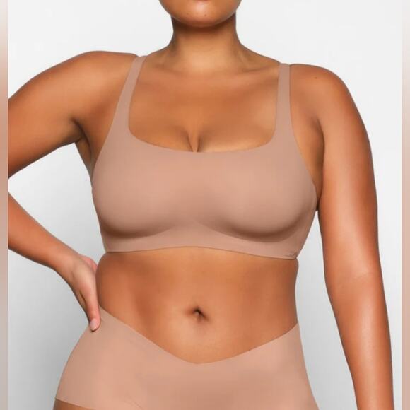 Skims naked scoop bralette size S-DD - Picture 1 of 7